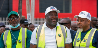 MOSES OLAREWAJU JOINS DEPUTY GOVERNOR HAMZAT, PRINCE LANRE SANUSI FOR AMUWO-ODOFIN SANITATION EXERCISE