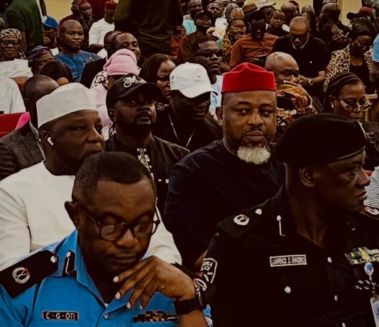 HUMILITY GLOWS AS MOSES OLAREWAJU JOINS AMUWO-ODOFIN SECURITY STAKEHOLDERS’ MEETING.