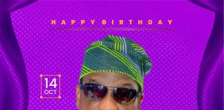 MOSES OLAREWAJU FELICITATES WITH HIS ROYAL MAJESTY OBA MOBADENLE OYEKAN ON HIS 70TH BIRTHDAY.